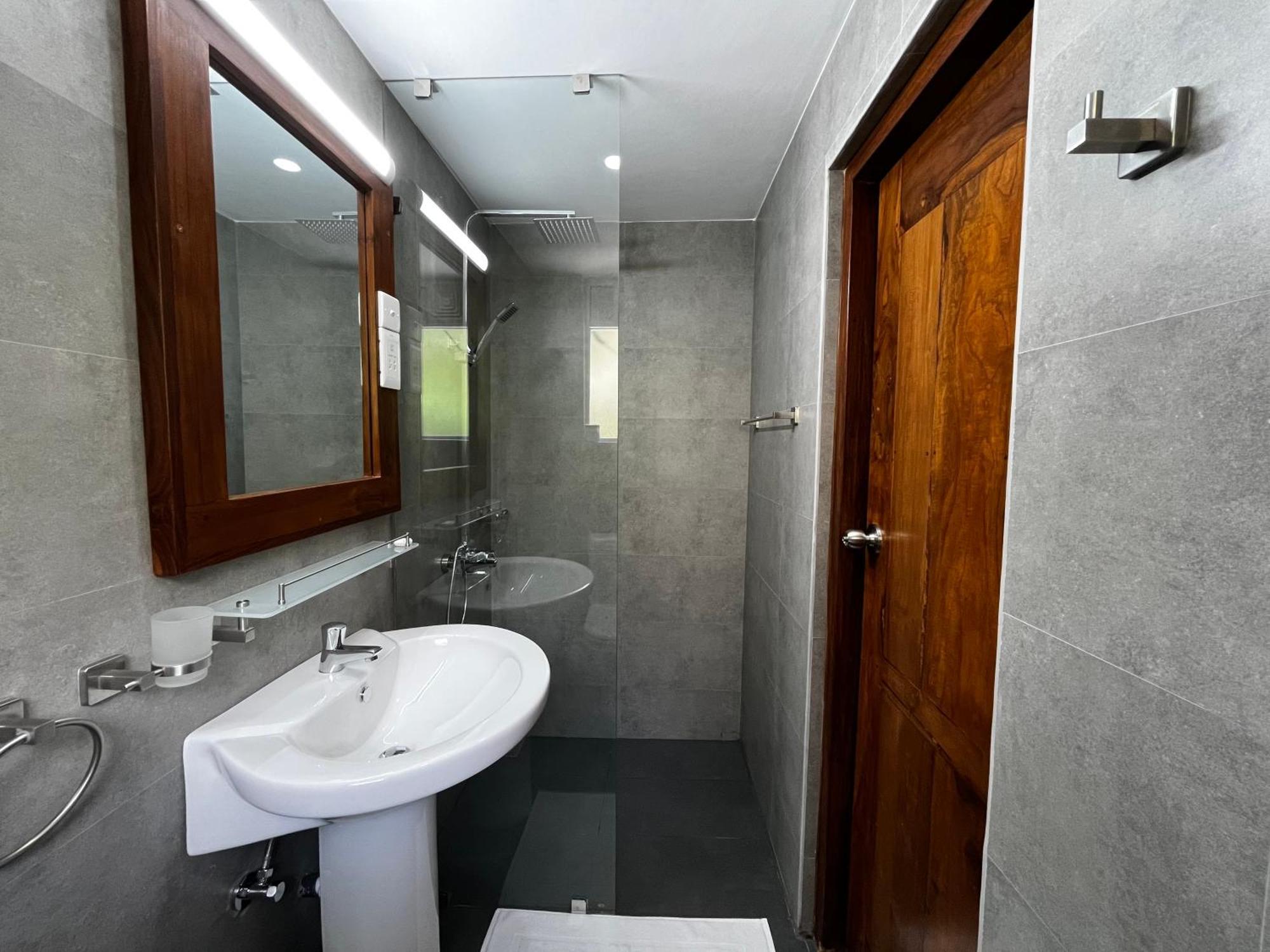 מלון אנוראדפורה Livin Lush Luxury Retreat מראה חיצוני תמונה