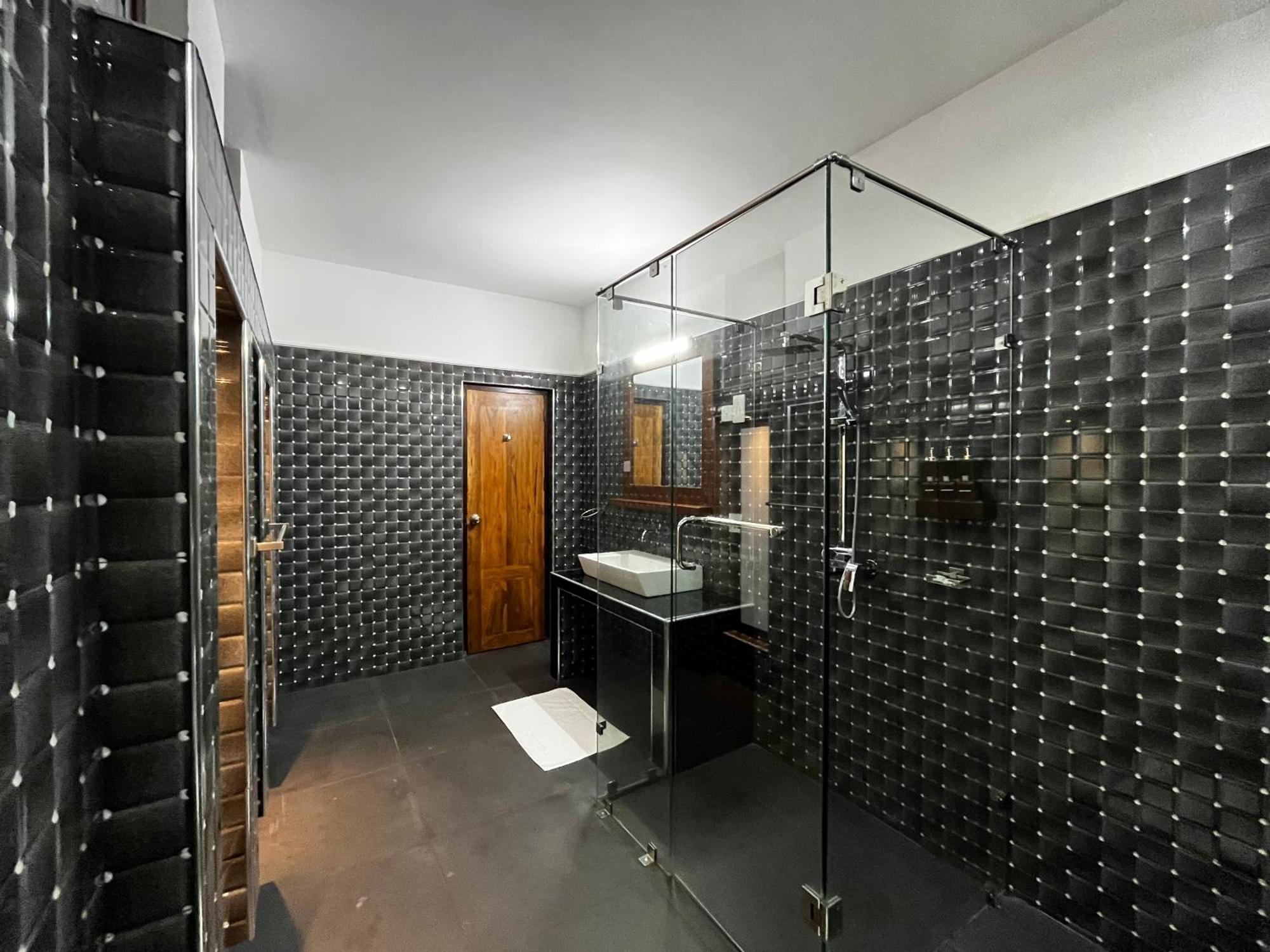 מלון אנוראדפורה Livin Lush Luxury Retreat מראה חיצוני תמונה