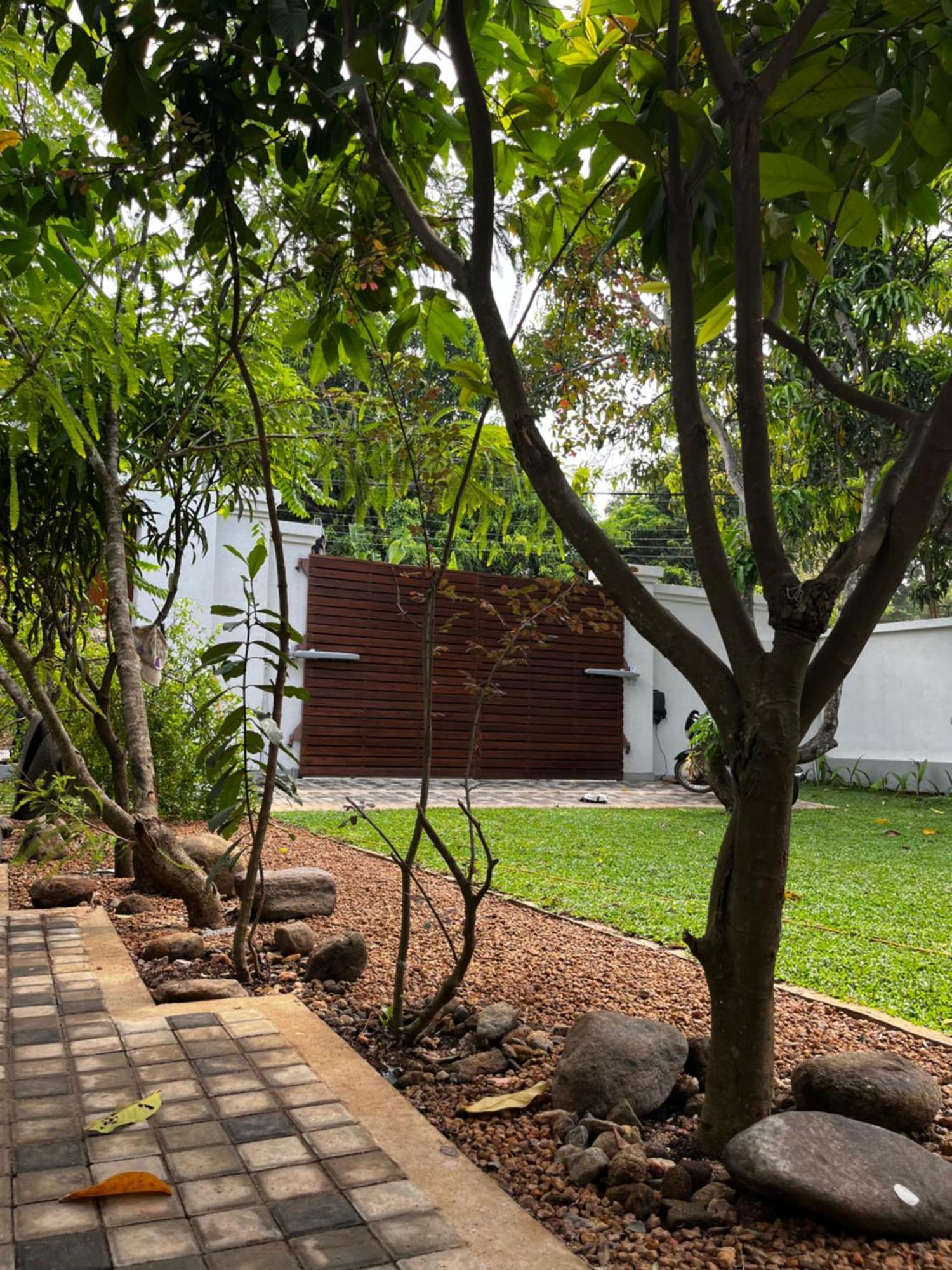 מלון אנוראדפורה Livin Lush Luxury Retreat מראה חיצוני תמונה